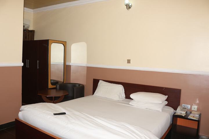 Room 14 of 51