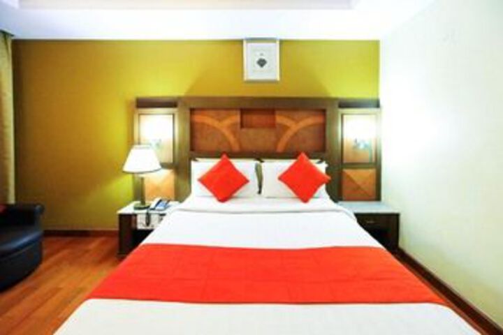 Room 8 of 42