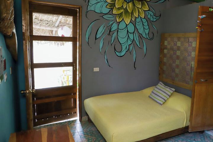 Room 38 of 138