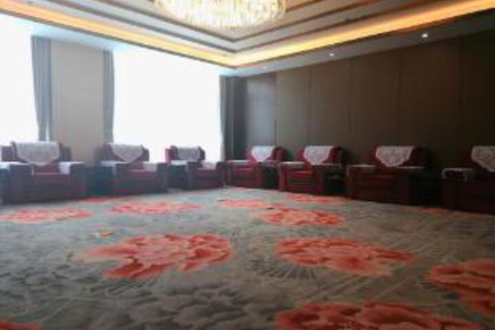 Room 18 of 23
