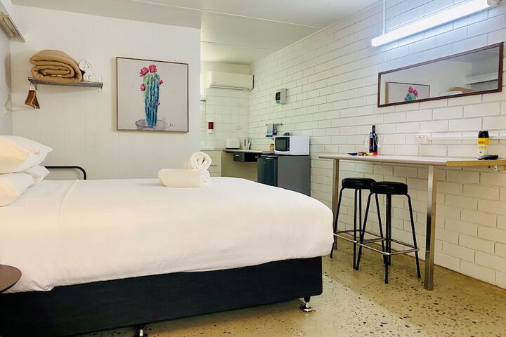 Room 18 of 47