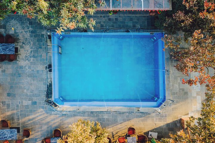 Pool 19 of 42