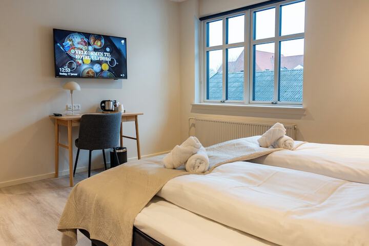 Room 17 of 46
