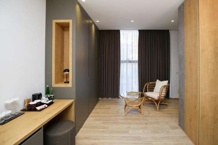 Room 22 of 118