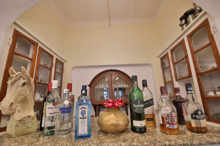 Lounge 40 of 60