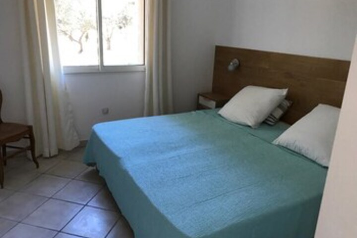 Room 4 of 19