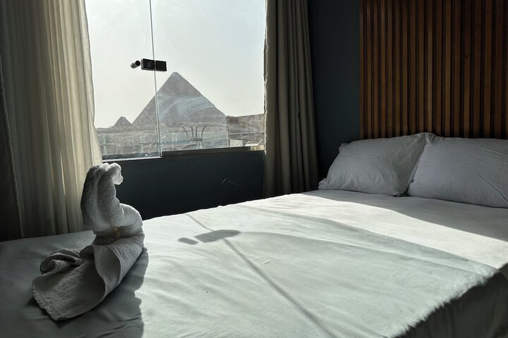 Room 10 of 33