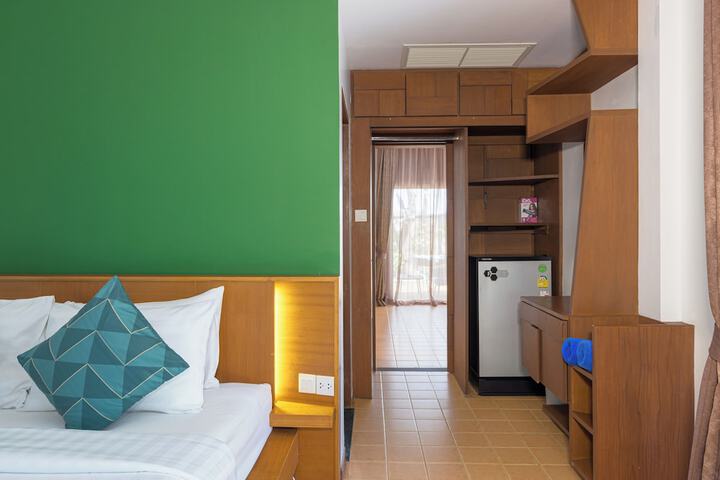 Room 20 of 100