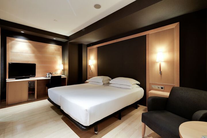 Room 17 of 111