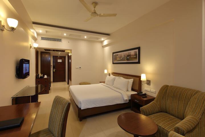 Room 6 of 62