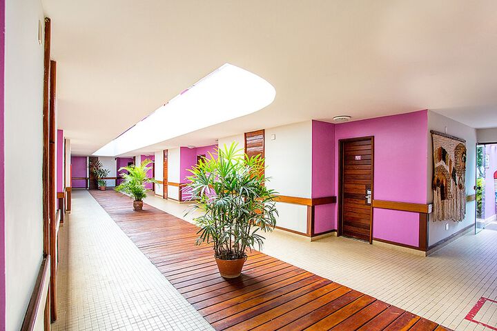 Ballroom/Hall 58 of 72