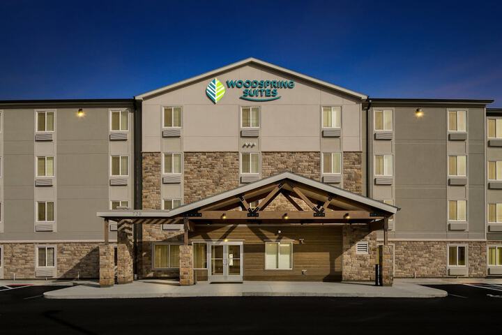 Hotel Entry