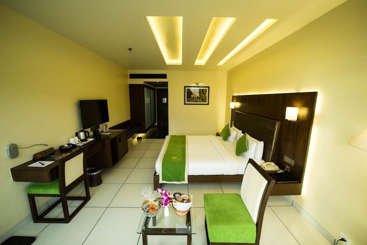 Room 15 of 47