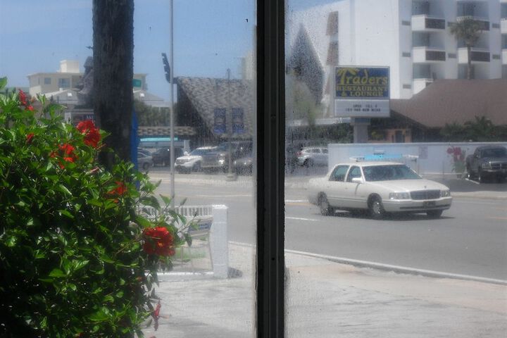 Hotel Exterior 38 of 62