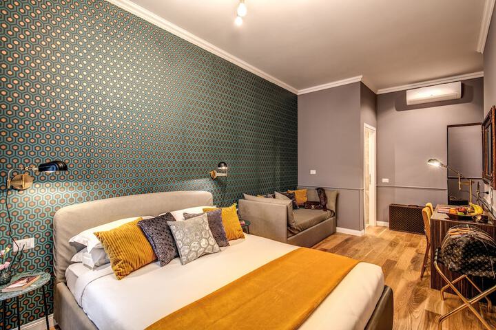 Room 44 of 115
