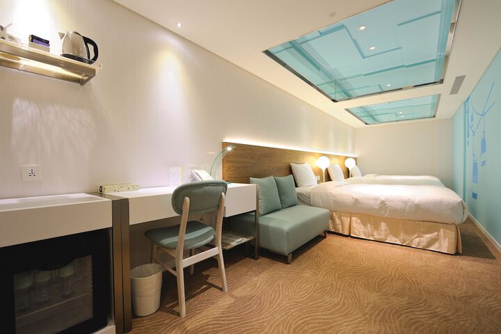 Room 88 of 171