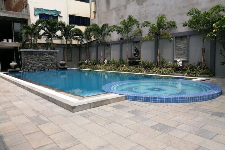 Hotel 53 of 61