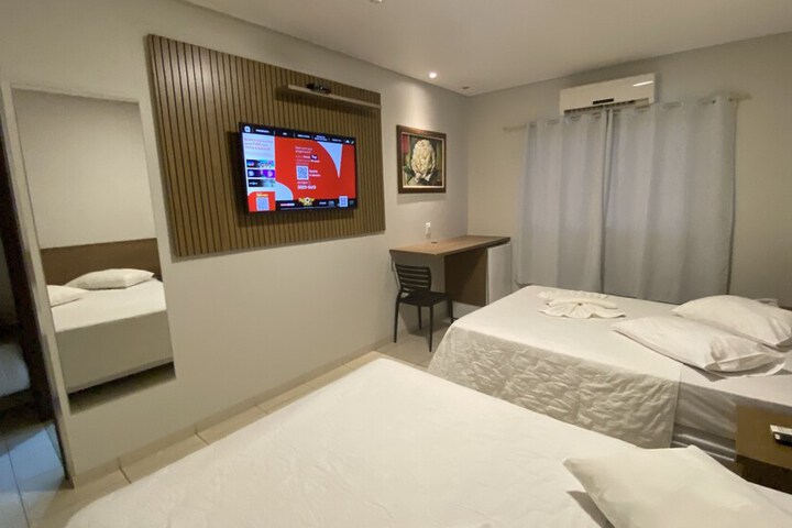 Room 35 of 51