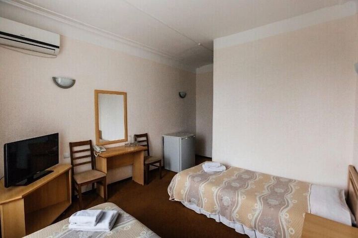 Room 12 of 44