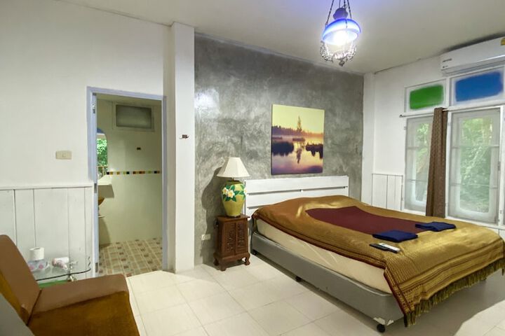 Room 19 of 181