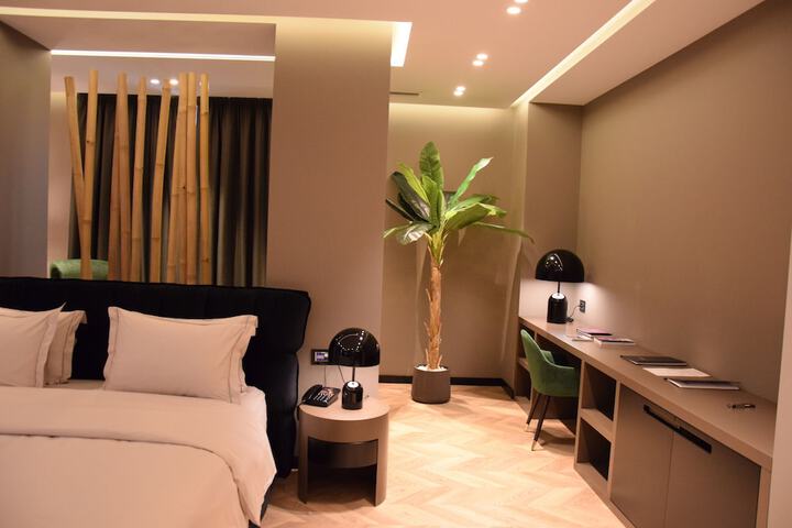 Room 39 of 77