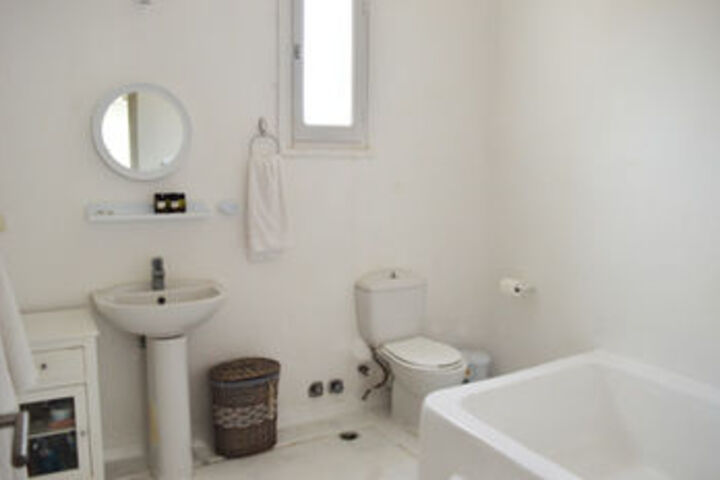 Room 3 of 60
