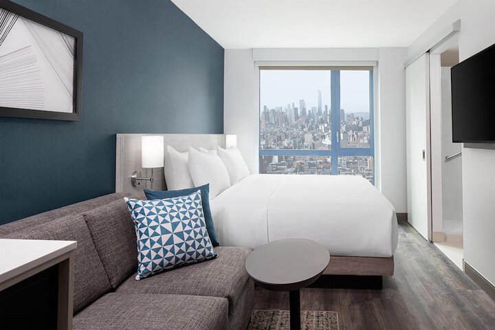 Room 47 of 107