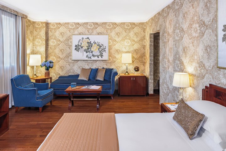 Room 21 of 119