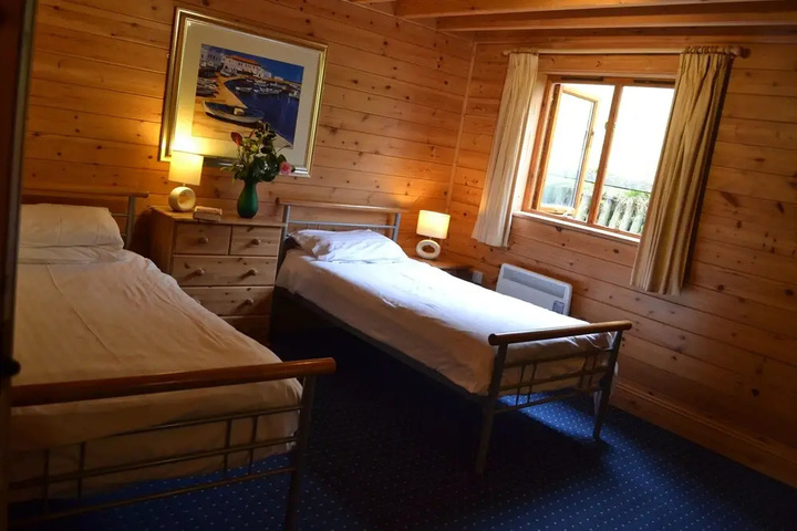 Room 3 of 23