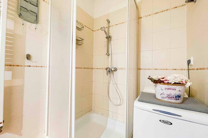 Bathroom Interior Photo