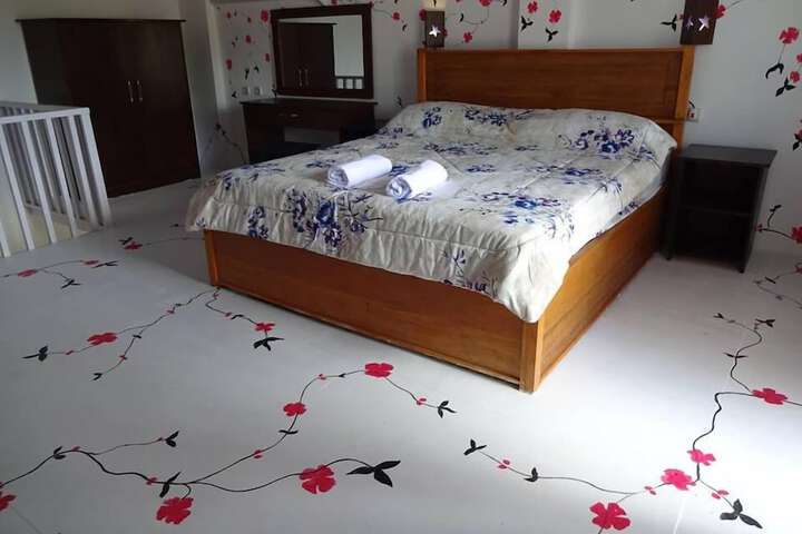 Room 2 of 13