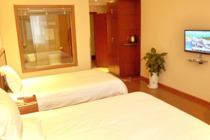 Room 12 of 59