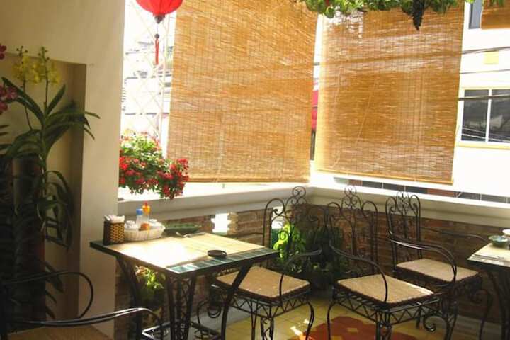 Dining Photos