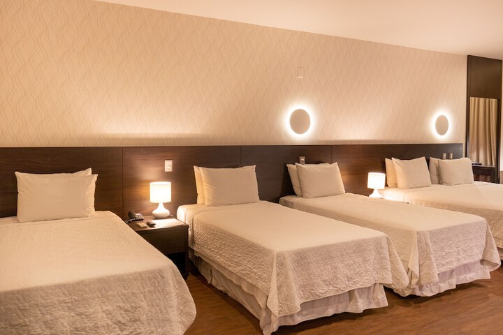Room 46 of 183