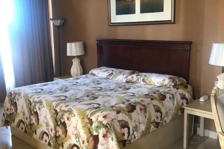 Room 7 of 23