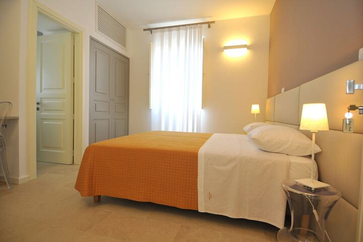Room 10 of 138