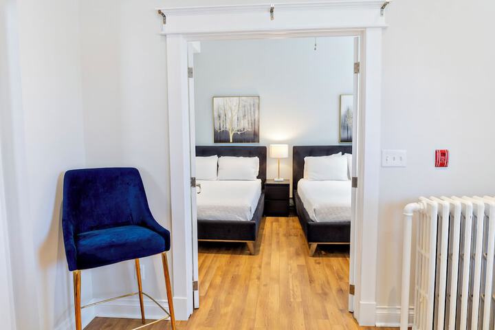 Room 25 of 69