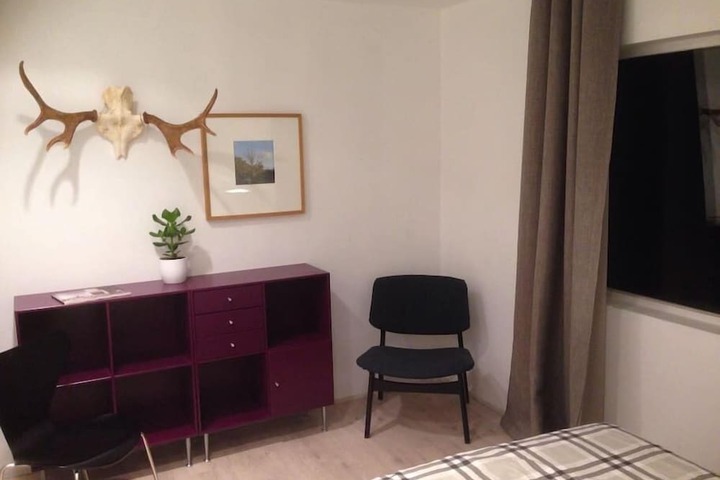 Room 9 of 15