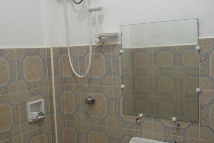 Room 53 of 72