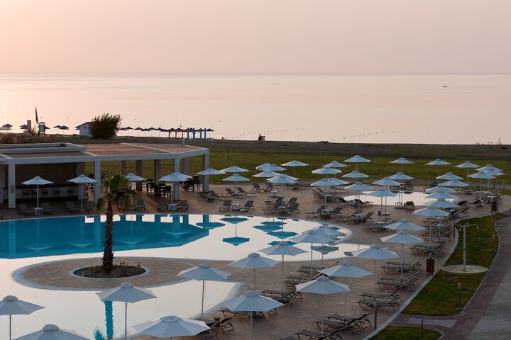 Hotel Pool