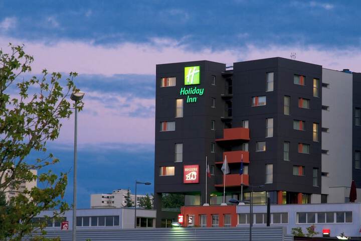Hotel 67 of 70