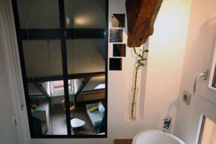 Room 3 of 17