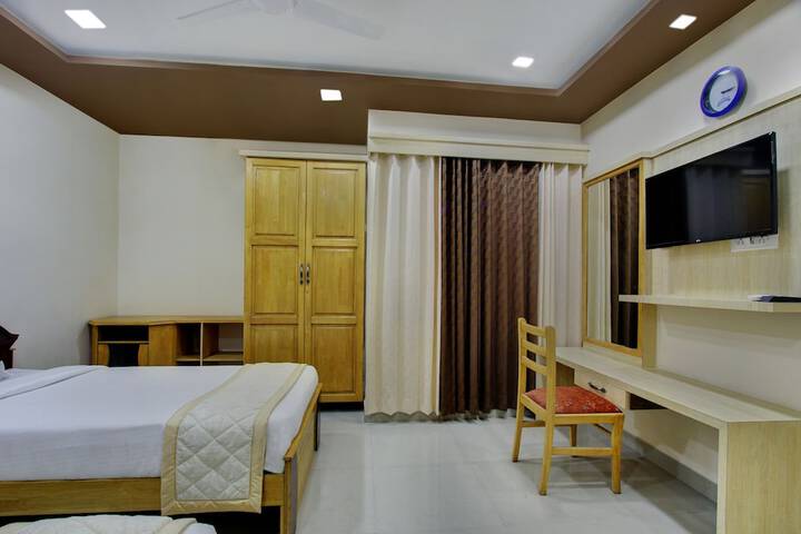 Room 9 of 29