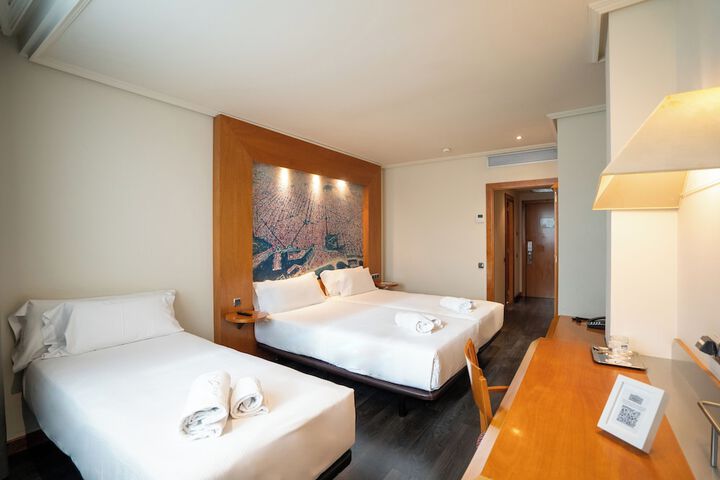 Room 15 of 66