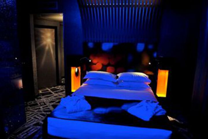 Room 21 of 36