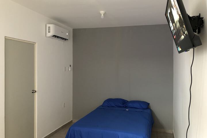Room 5 of 16