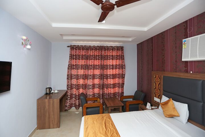 Room 10 of 22