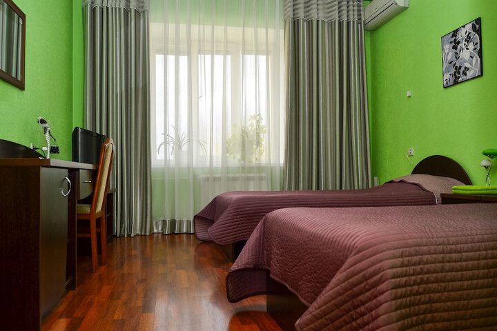 Room 9 of 21