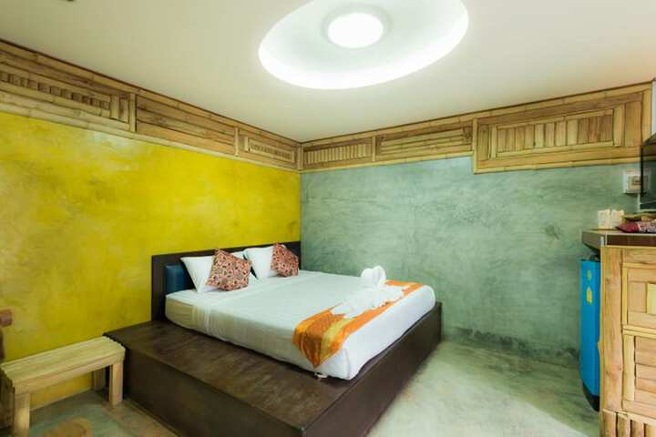 Room 15 of 90