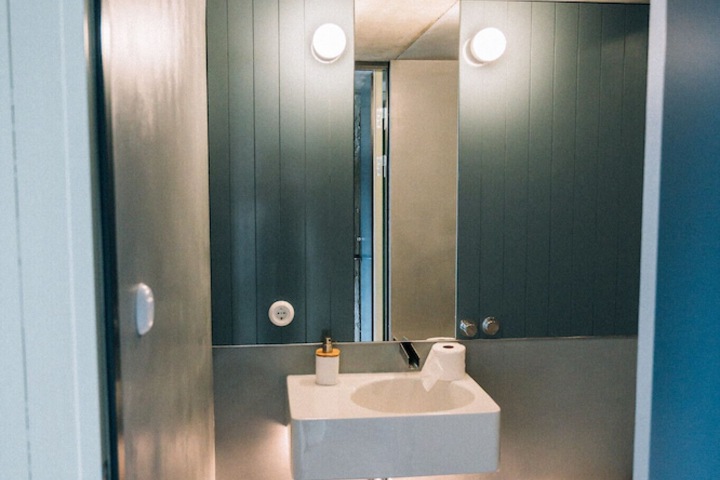 Room 25 of 50